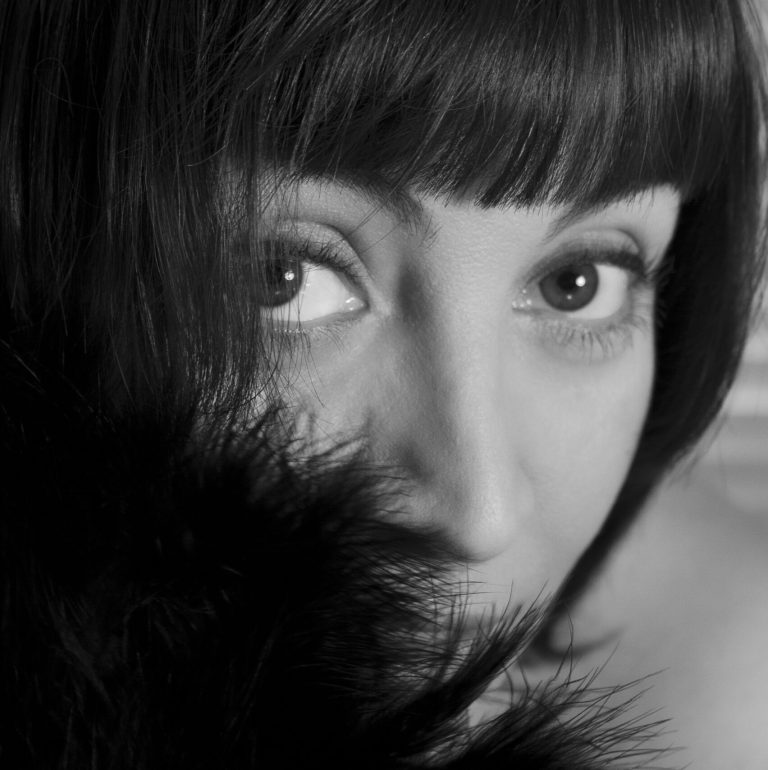 Valentina sings the part of María, in Piazzolla’s operita María de Buenos Aires.